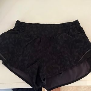 Lululemon hotty hot shorts